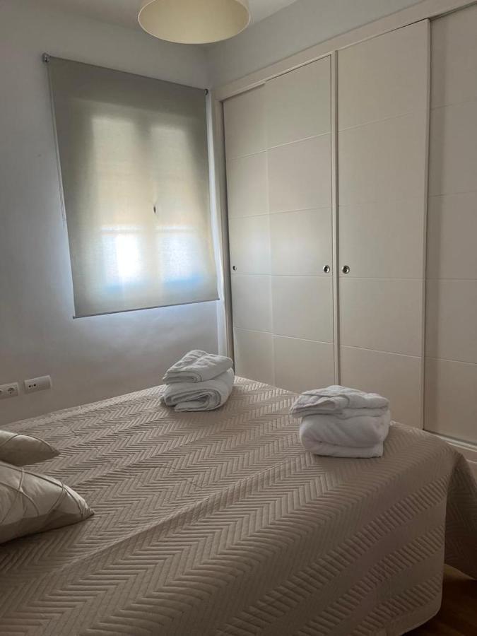 Atico Con Terraza- Solarium Lejlighed Écija Eksteriør billede